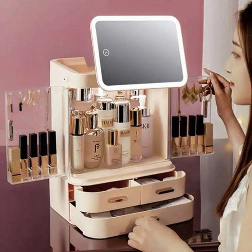 The Luxe Glow Vanity Case
